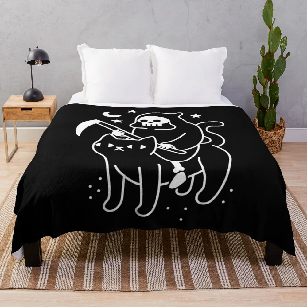 Death Rides A Black Cat Throw  - Home Textiles Luxury reseña y precio